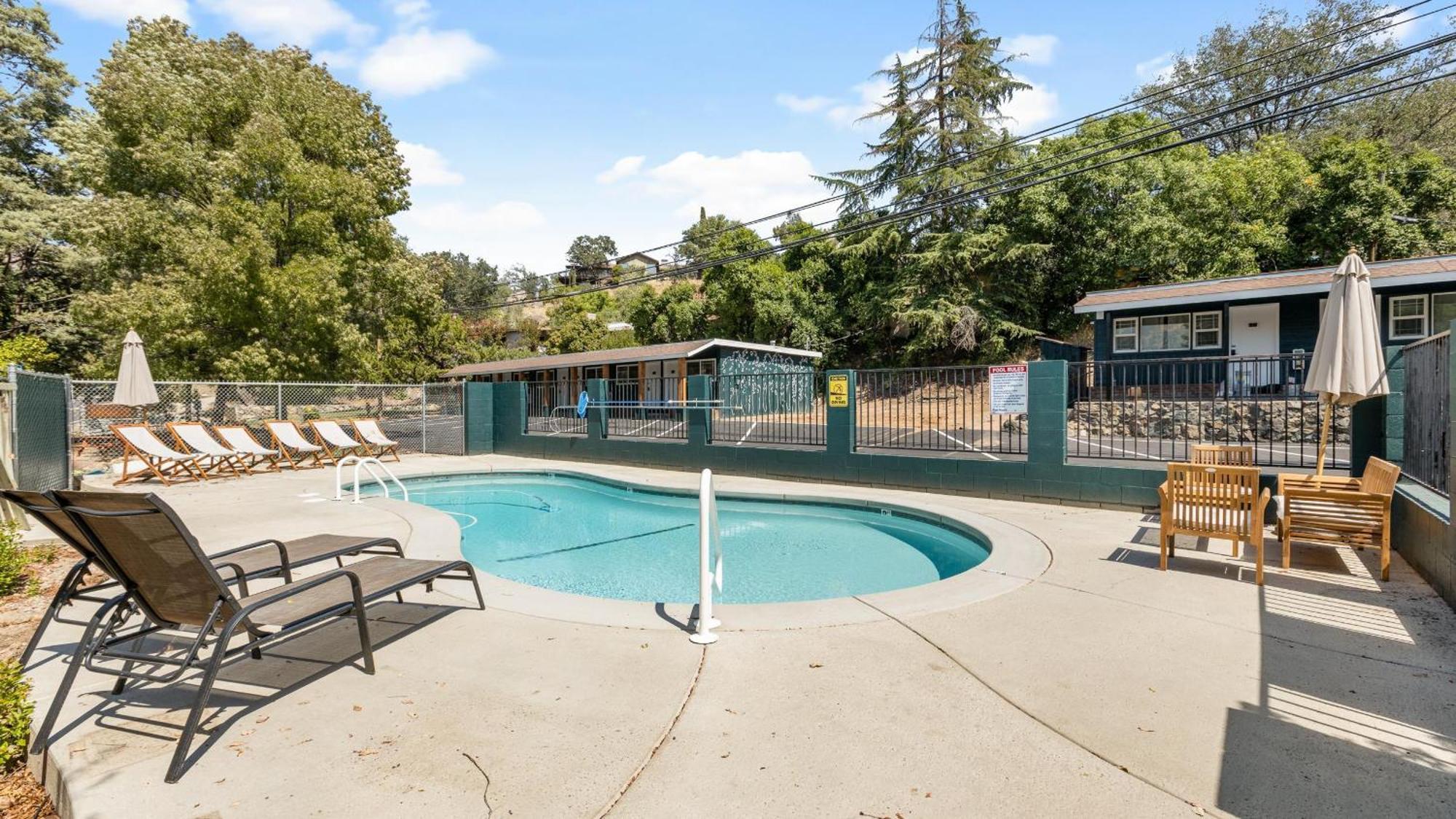 The Rae | Sequoia Motel Rm 5 Three Rivers Exterior foto